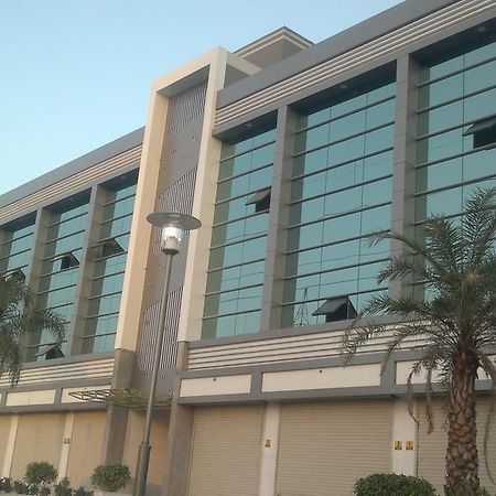 Hotel Shreenath Ahmedabad Bagian luar foto